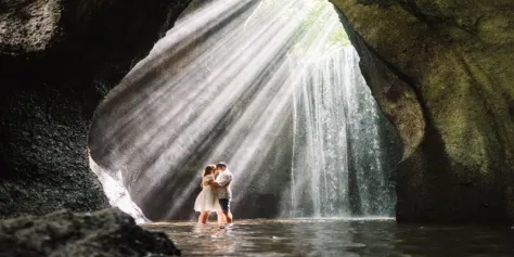 tukad-cepung-waterfall-Bali.png